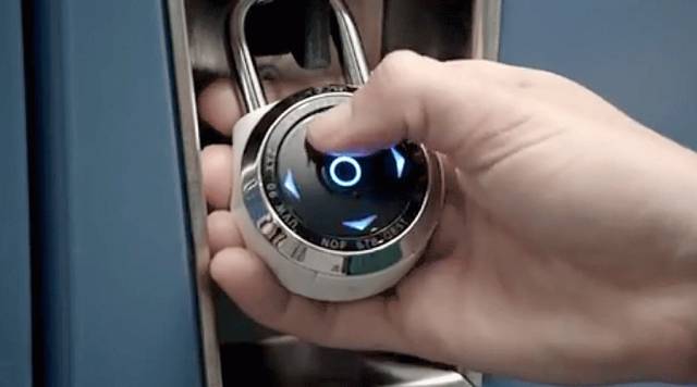 1600萬種密碼組合，科技感十足的觸控密碼鎖